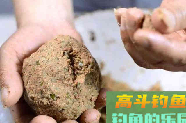 这鲫鱼饵我连用了三十年，渔具店老板都夸夸其谈