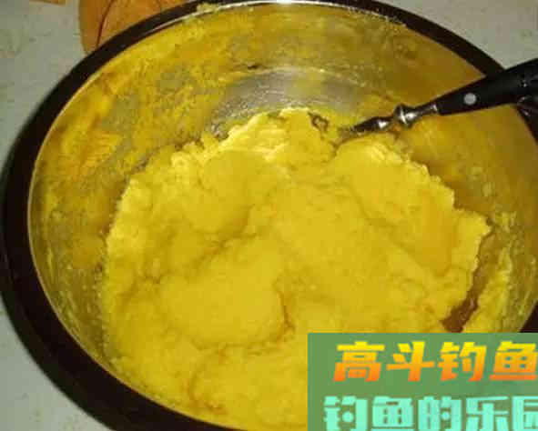 用腥饵惹小鱼用素饵发窝慢这时候，你可以试试鸡蛋饵