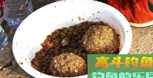 都是打窝诱鱼，新钓手和老钓友有哪些区别