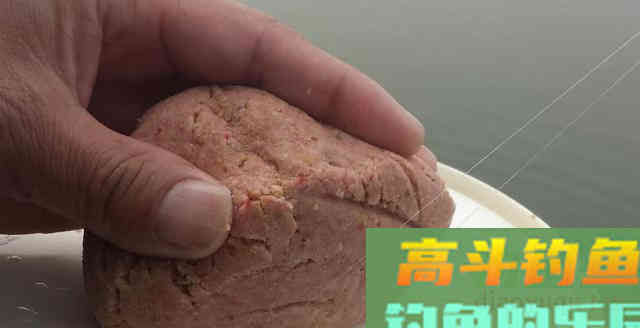 如何在鱼钩上拉出漂亮的拉丝饵？