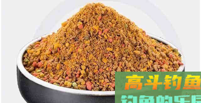 状态型饵料雪花粉与轻麸在垂钓中的应用与特点