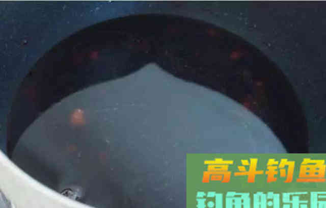 商品饵料不好用？几款专鲫鱼饵料，随意选择也爆护