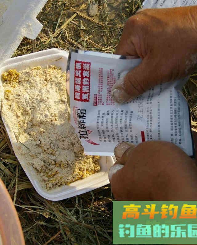 用熟红薯钓鱼，不仅经济实惠，重要的是鱼儿们都爱吃