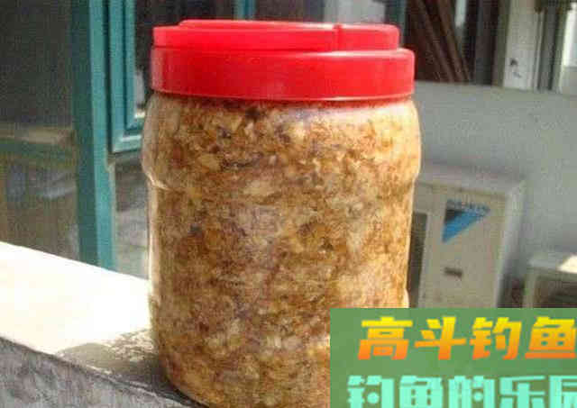 老钓手自制四种粮食钓饵，在农村十分常见