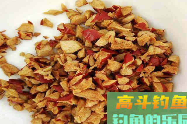 自制专攻鲫鱼和鲤鱼饵料配方，钓效比买的饵料都好