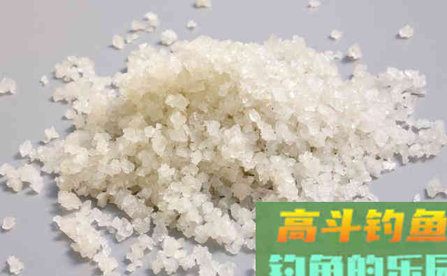 它被称为化学工业之母，却大量添加于饵料