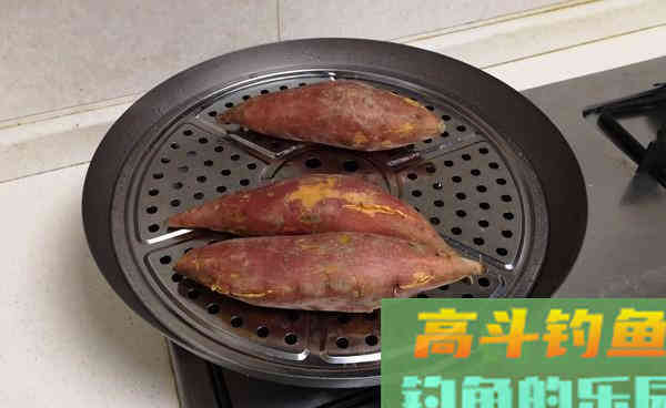 野钓鲫鱼自制饵料汇总，深秋野钓大板鲫正好使用