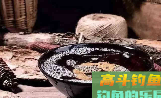 民间最土的2种鲫鱼饵料，越冷效果越好，上大板鲫