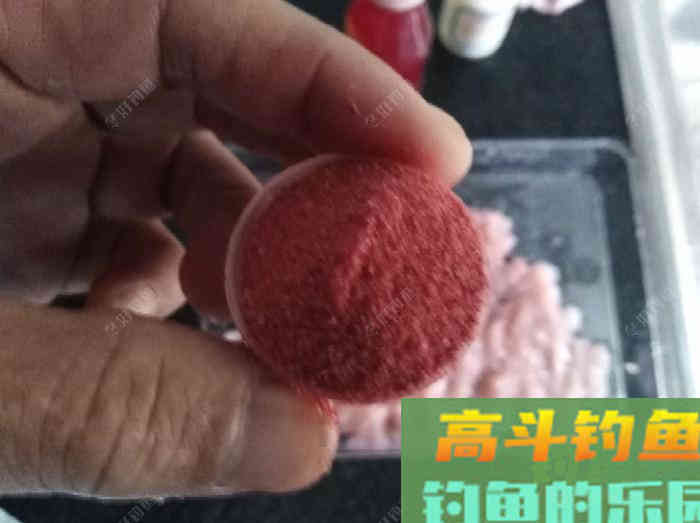 制作虾饵备战初冬钓鲫