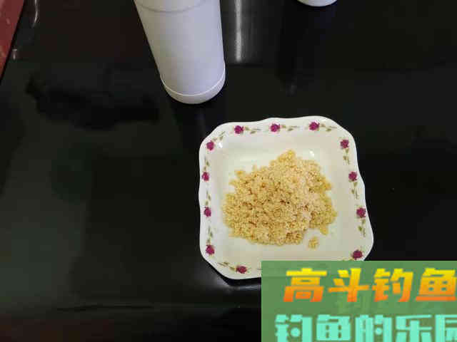 强效诱鱼自制酒米配方分享，诱鱼能力鲜有能比