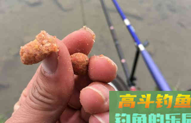 一问饵料配方就推荐蓝鲫918，真是效果好？没万能饵