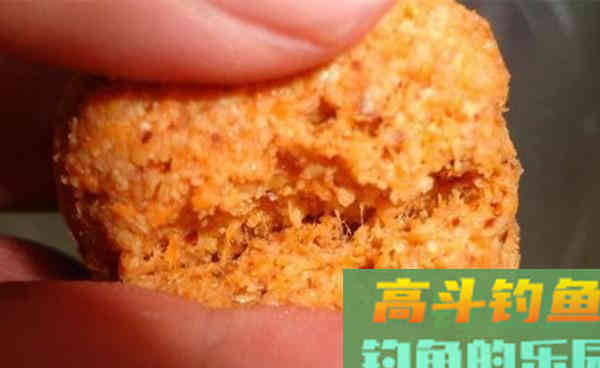 秋季钓鱼饵料为先，搭配饵料就用这些老套路