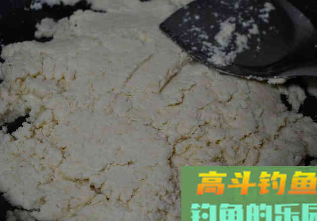 诱鱼不理想，不妨试试这款秘制窝料