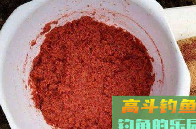 大鲫鱼时可以充分利用的3种饵料配方，吃钩率一流
