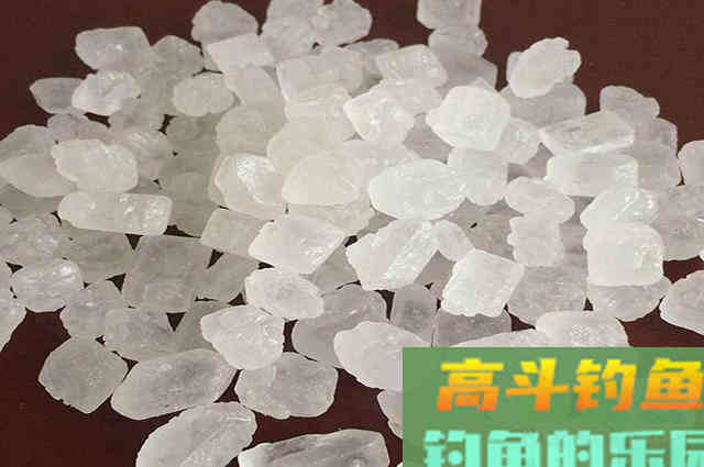 特效诱鱼小药配方分享，垂钓鲫鱼鲤鱼必备，黑坑野钓都能用