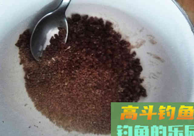 加工一下麦粒，不仅能钓鲫鱼，鲤鱼草鱼也能钓