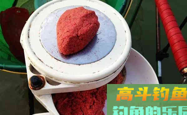 台钓开饵实用技巧：饵料状态好，渔获差不了