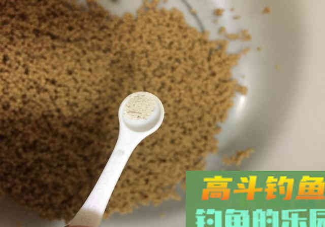 要池钓滑鱼更有效，区别3个配方的用法是诀窍