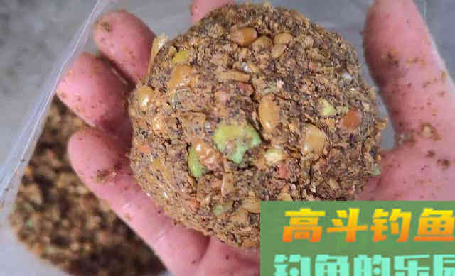 加蜂蜜能防止饵料变质？事实正相反，