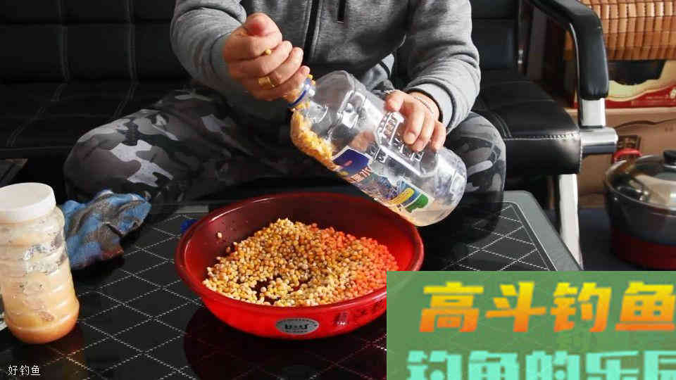 玉米自制饵这样来配，春季的淡水鱼基本都通杀