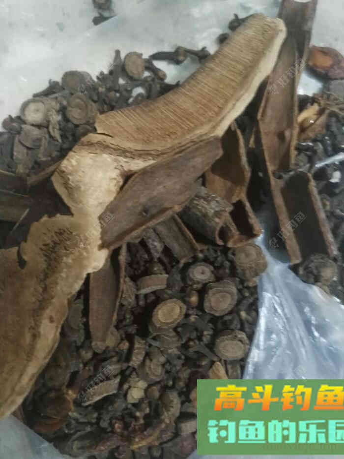 自制饵料配方分享，鲫鱼爆护不是问题