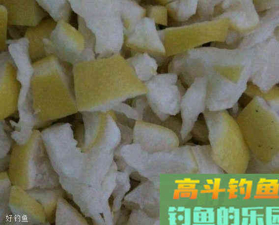 冬天吃的柚子皮别扔，可以拿来明年春天钓鱼