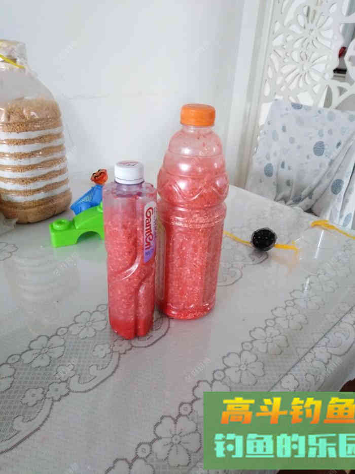 自制中药酒米和麝香酒米窝料，春季钓鱼用得上了