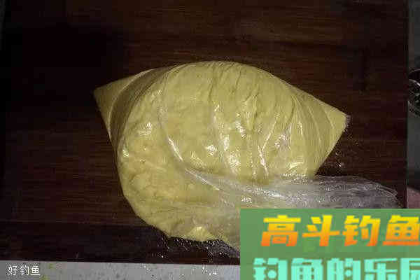 野钓草鱼必杀饵料配方，不闹小鱼，专钓大鱼
