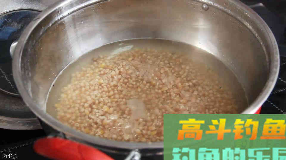 玉米自制饵这样来配，春季的淡水鱼基本都通杀