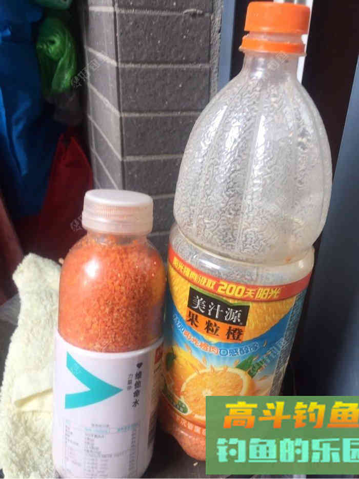 去年自制的打窝饵料，重新调配效果好