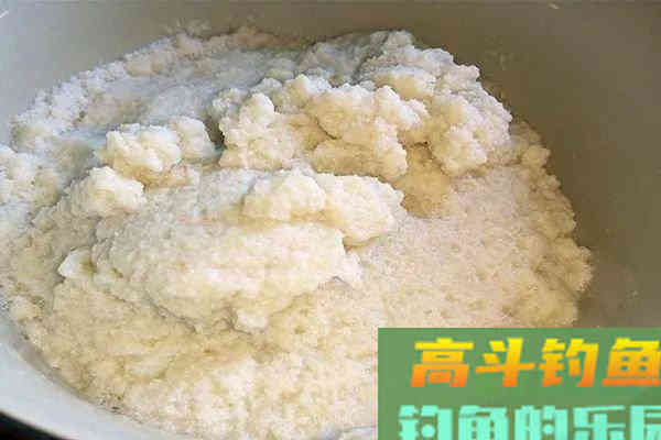 夏季野钓鲢鳙的几个自制饵料配方