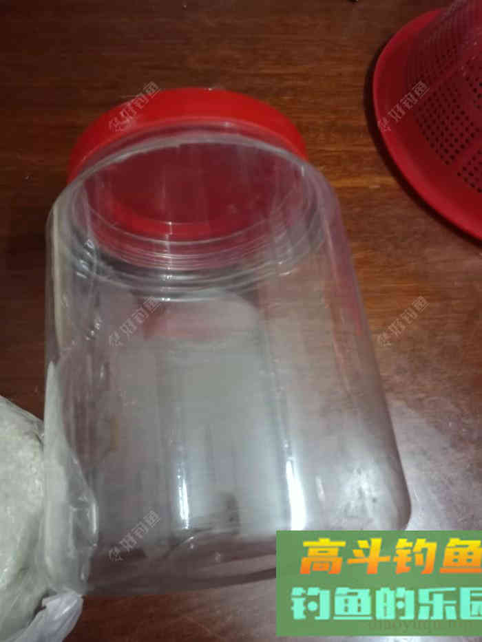 [制饵分享] 秘制野钓打窝料，试验成功