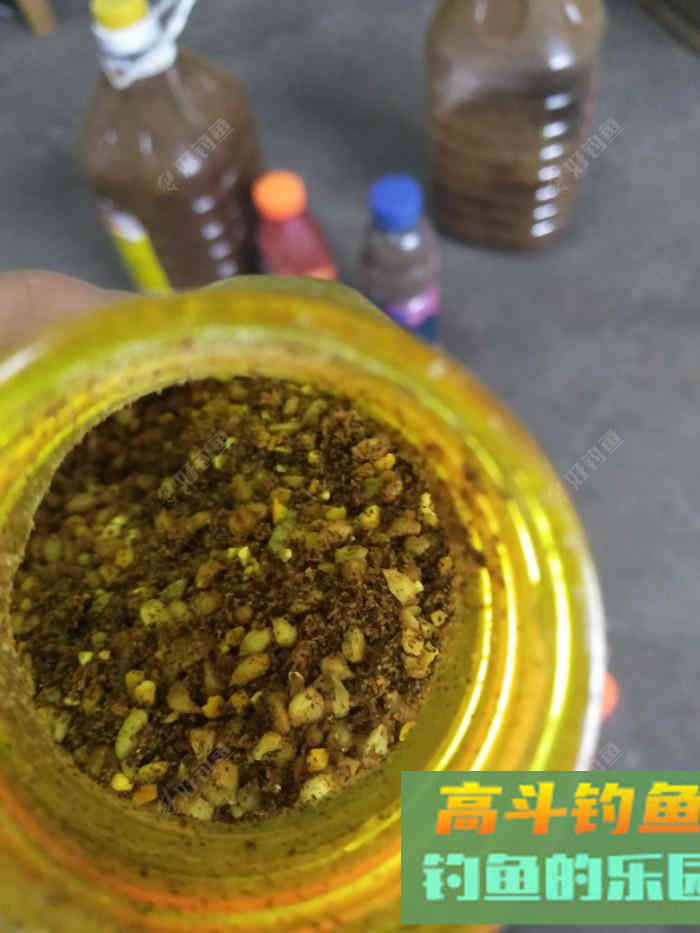 自制荞麦菜籽饼底窝料，香味相当浓郁