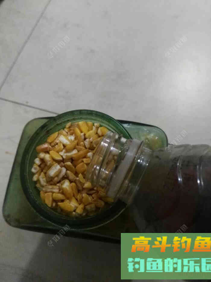 自制饵料配方分享，鲫鱼爆护不是问题