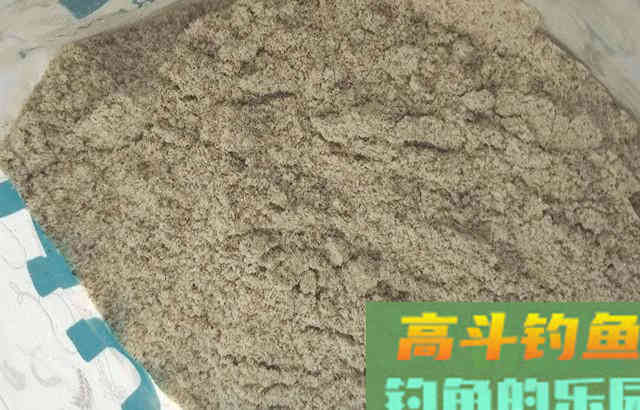分享一套专攻鲫鱼鲤鱼草鱼的窝料配方