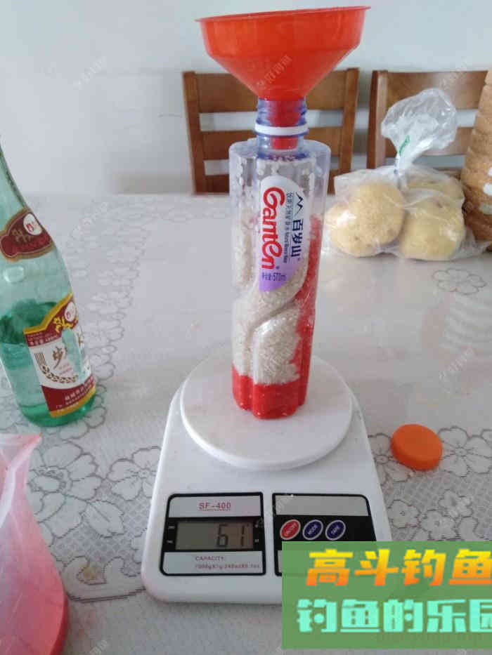 自制中药酒米和麝香酒米窝料，春季钓鱼用得上了