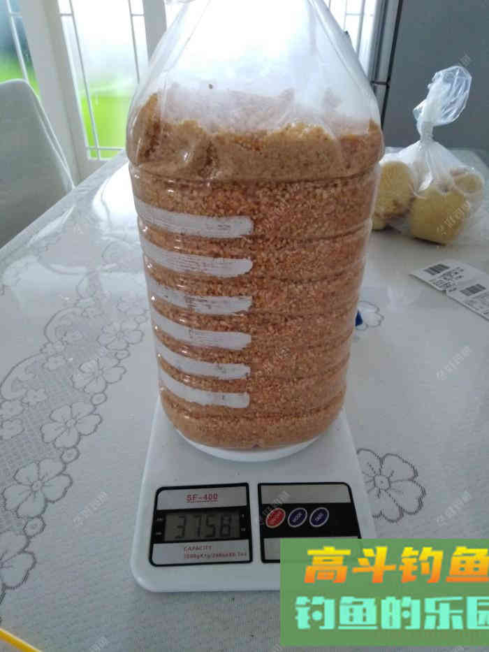 自制中药酒米和麝香酒米窝料，春季钓鱼用得上了