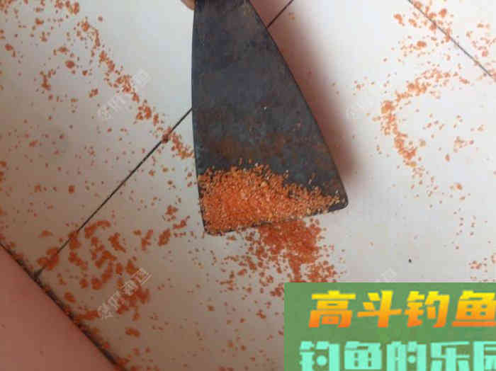 去年自制的打窝饵料，重新调配效果好