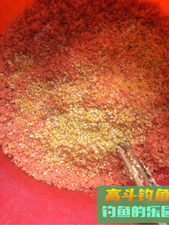 去年自制的打窝饵料，重新调配效果好