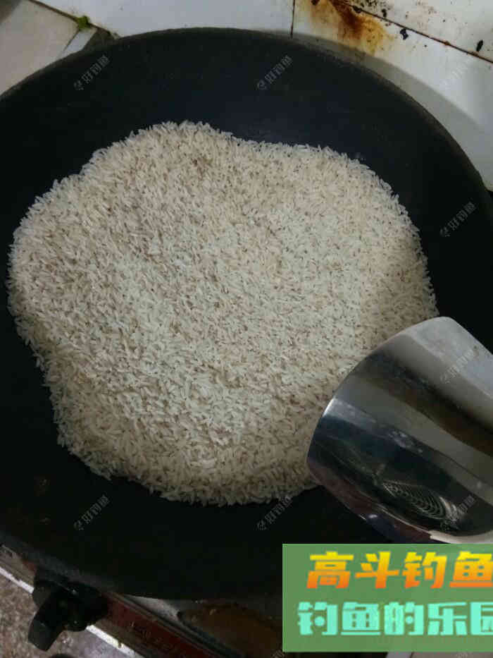 试做黑米窝料，等待检验诱鱼效果！