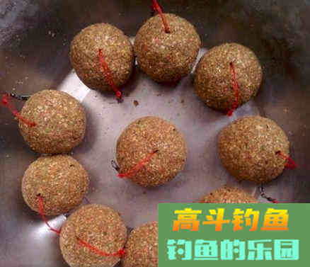 秋季打窝和用饵技巧，简单易上手
