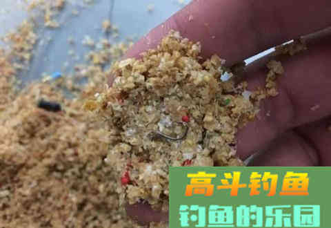 黑坑开散炮，如何配比，该如何上饵抛竿？自己经验