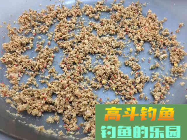 黑坑开散炮，如何配比，该如何上饵抛竿？自己经验