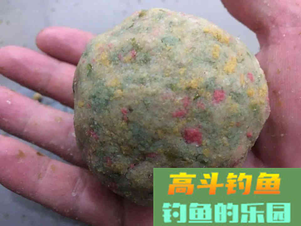 螺鲤如何开拉饵？方法和比例，小鸡饲料也能这么用