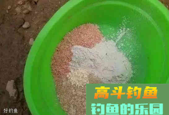 水库钓鱼的饵料搭配，用了就没空军过