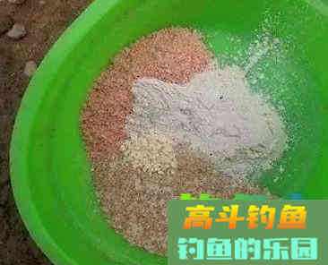 冬天钓鲫鱼有没有必要用小药钓鱼？