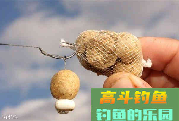 如何快速鉴定一款钓鱼饵料的特性并熟练使用