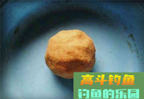 黑坑钓鱼，一些配饵基础常识需要清楚