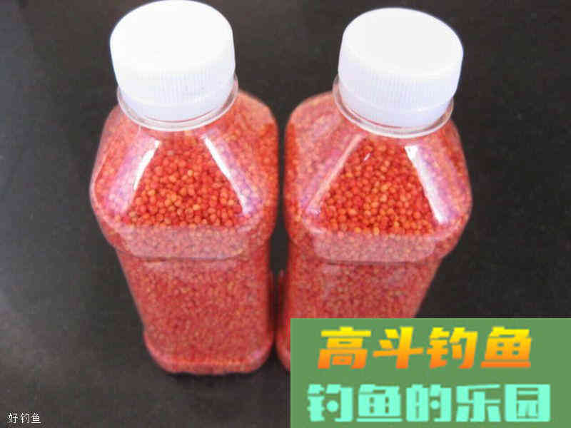 如何快速鉴定一款钓鱼饵料的特性并熟练使用