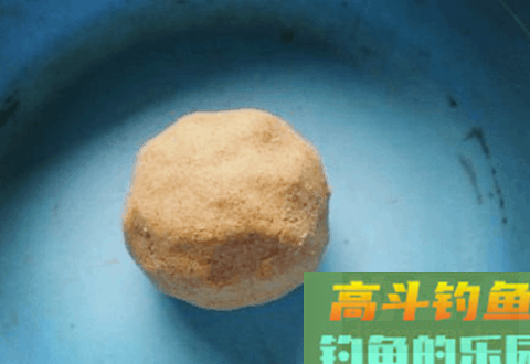 黑坑垂钓用这款饵料，不怕大鱼不上钩
